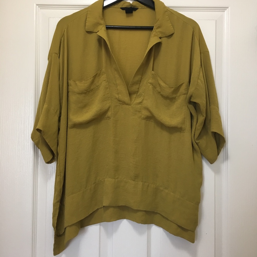 H&M chartreuse relaxed short sleeve blouse